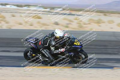 media/Dec-05-2024-Racers Edge (Thu) [[e102e0690b]]/3-B Group/Session 2 (Turn 12 Inside)/